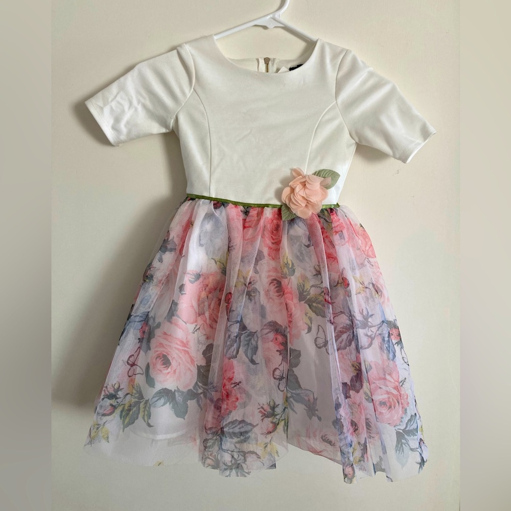 Girls dress